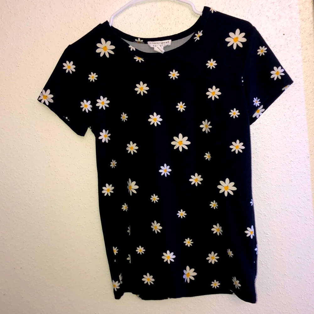 women’s shirt